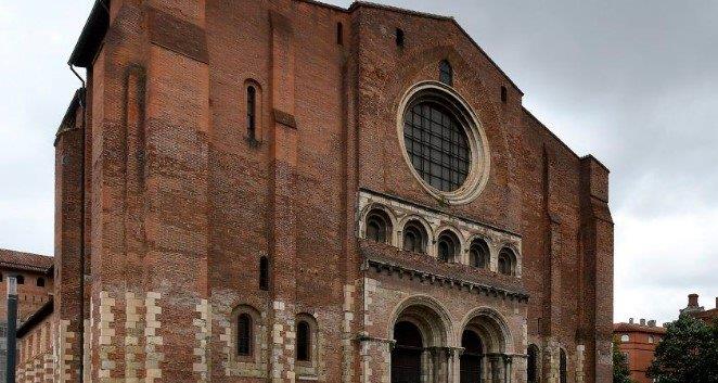 Rosace église Saint-Sernin de Toulouse, murs dégradés