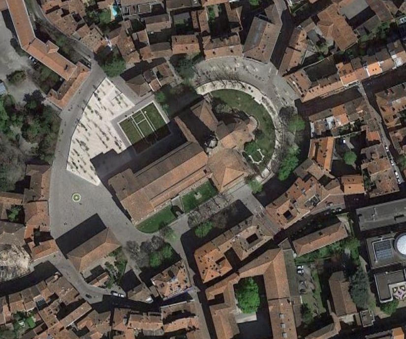 Toulouse - église Saint-Sernin vue du ciel