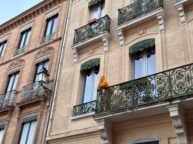 Homme Jaune Toulouse