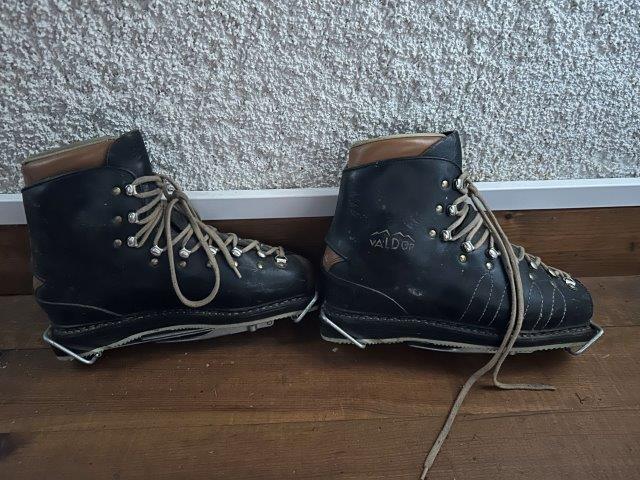Chaussures de ski anciennes