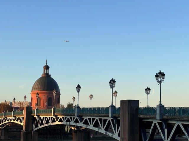 Oh Toulouse, un avion dans le ciel - Airbus