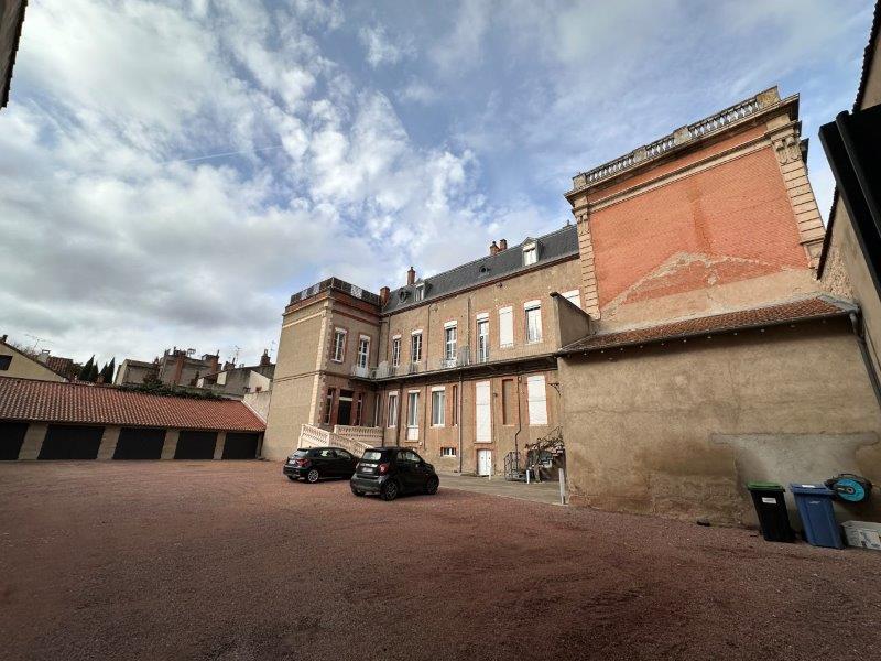 Cour intérieure du siège de la Gestapo - Toulouse occupée