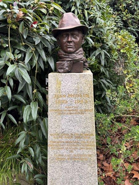 Buste de Jean Moulin - Jardin des Plantes de Toulouse