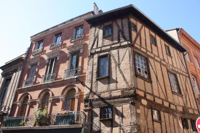 Façade angle rue Croix-Baragnon et rue des Arts - 31000 Toulouse