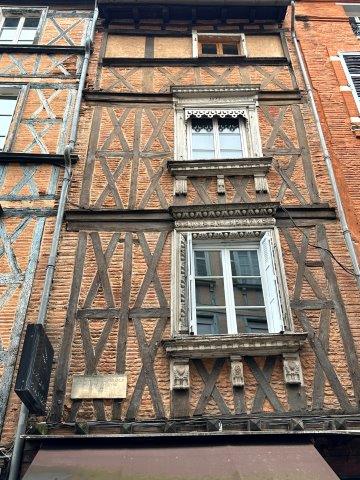 Façade immeuble rue des Filatiers - Maison de 1577 du maitre orfévre Elie Geravld