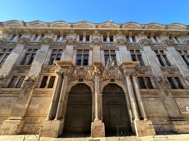 Façade 25 rue de la Dalbade - Hôtel de Bagis, de Clary ou Daguin - 31000