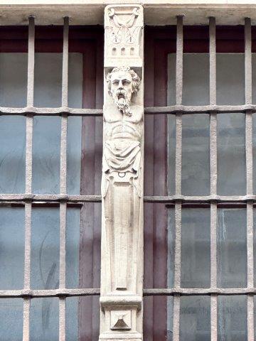 Pilastre télamon hôtel de Bagis, ou de Clary ou Daguin, 25 rue de La Dalbade - Toulouse
