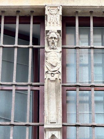 Atlante hôtel de Bagis, ou de Clary ou Daguin, 25 rue de La Dalbade - Toulouse