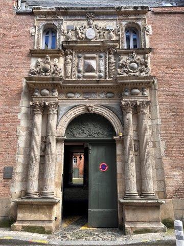 Façade hôtel Molinier ou de Felzins - 22 rue de la Dalbade - 31000 Toulouse