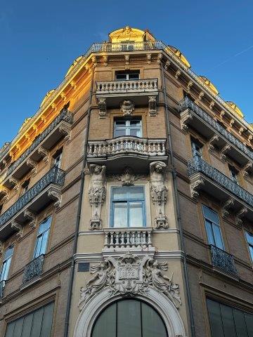 Atlante ou Télamon Angle rue Alsace-Lorraine et rue Baour Lormian - Toulouse 31