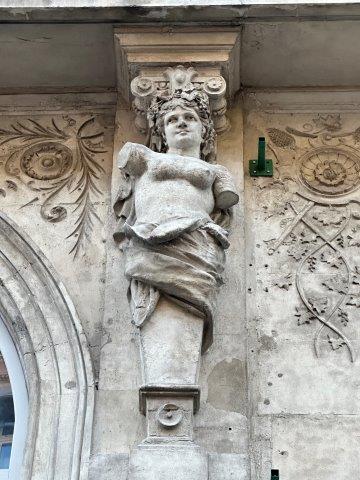 Caryatide rue Alsace-Lorraine - 31 Toulouse