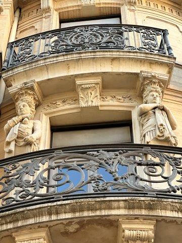 Télamon et Caryatide rue Lafayette - 31000 Toulouse