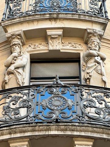 Télamon et Caryatide angle rue Alsace-Lorraine et rue Lafayette - 31000 Toulouse