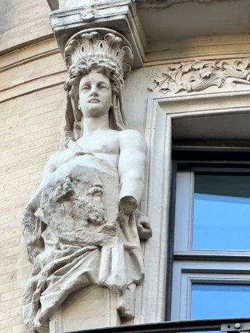 Atlante ou télamon rue du Poids de l Huile - 31000 Toulouse