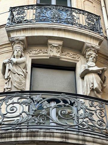 Télamon et Caryatide rue du Poids de l Huile - 31000 Toulouse