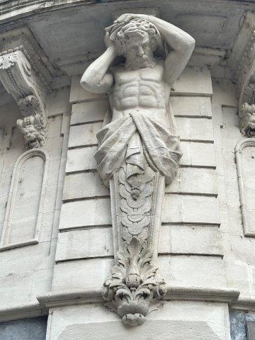 Atlante rue de Metz, angle rue des Marchands - 31000 Toulouse