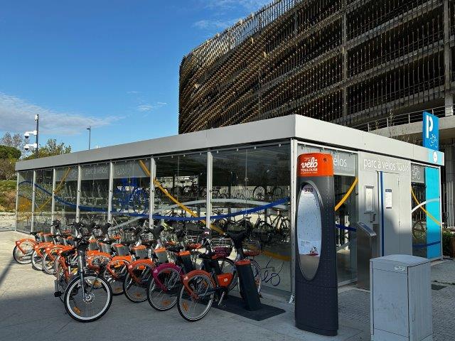 Station de métro Basso Cambo - Parc à vélo - Ligne A - Toulouse
