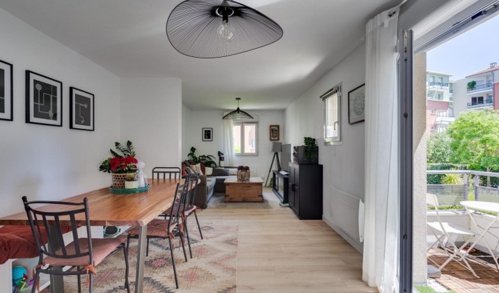 Appartement T3 bis, terrasse et parking rue des Fontaines - Toulouse Appartement T3 bis, terrasse et parking rue des Fontaines - Toulouse