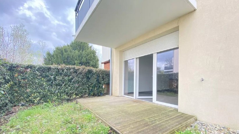 Appartement T2, terrasse, parking, Castanet Tolosan Appartement T2, terrasse, parking, Castanet Tolosan