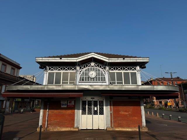 Marché couvert Art Nouveau Toulouse - entrée Halle Saint-Cyprien, place Roguet