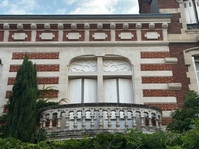 Villa Art Nouveau rue Sainte-Philomène -Toulouse 31 - fenêtre