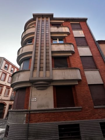 Immeuble Art Déco Toulouse - Immeuble Bertoluzzi angle rue Caraman et rue Delacroix - Architecte Michel Munvez Immeuble Art Déco Toulouse - Immeuble Bertoluzzi angle rue Caraman et rue Delacroix - Architecte Michel Munvez