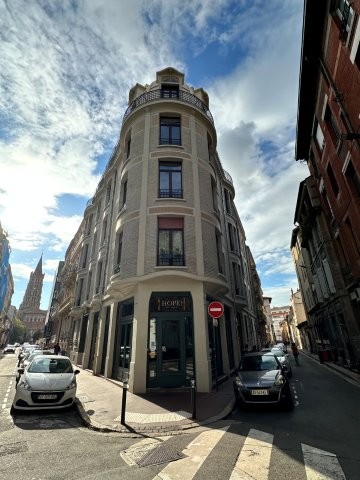 Immeuble art Déco - immeuble Bonzom de 1919 - angle rue Saint-Bernard et rue Pouzonville - Toulouse - archi Edmond Pilette