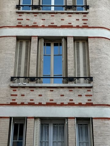 Immeuble Art Déco Toulouse - immeuble Maurice rue Peyrolières fenêtres Immeuble Art Déco Toulouse - immeuble Maurice rue Peyrolières fenêtres
