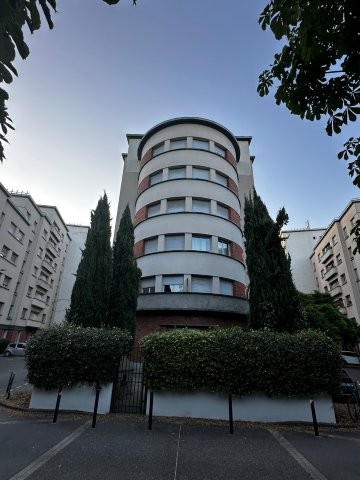 ensemble HBM du Grand Rond, immeuble paquebot angle rue Autefage et rue Jean Aillet - architecte Robert ARMANDARY
