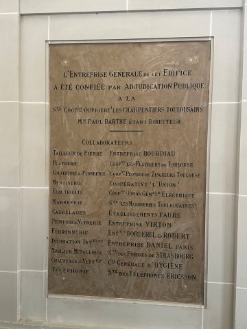 Bibliothèque municipale - immeuble Art Déco  - Toulouse. architecte Jean MONTARIOL - plaque info