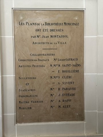 Bibliothèque municipale - immeuble Art Déco  -Toulouse. architecte Jean MONTARIOL - plaque information