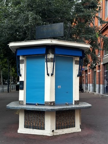 Kiosque de la comédie - kiosque art déco toulouse - boulevard de Strasbourg - Architecte Jean Montariol
