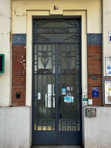 Groupe scolaire Jules Julien art Déco Toulouse - entrée des garçons