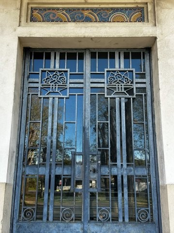 Groupe scolaire Jules Julien art Déco Toulouse - porte d entrée