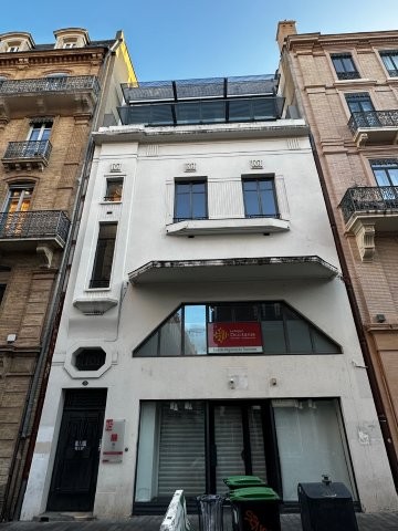 Immeuble Art Déco Toulouse - La Dépêche entrée rue Rivals